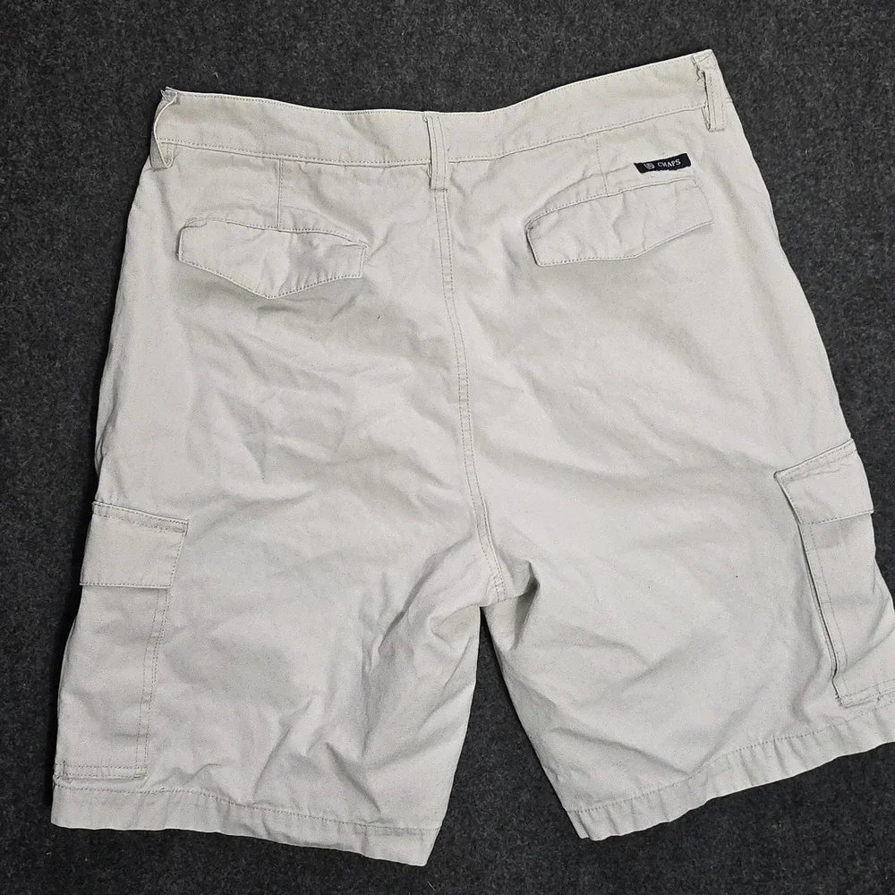 Men's CHAPS Casual Flat Front 100% Cotton Shorts Hampton Khaki Size 32